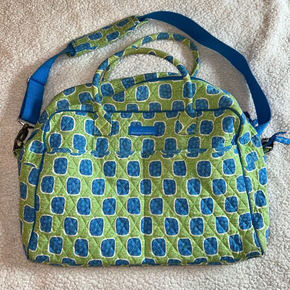 Vera Bradley Weekend Travel Duffel Bag Doodle Daisy Blue Green Floral NWOT - Picture 1 of 7